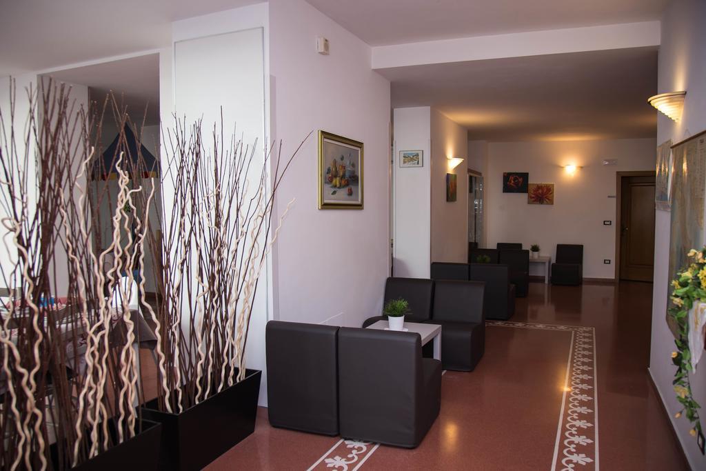 Hotel Sayonara Cattolica Exterior photo